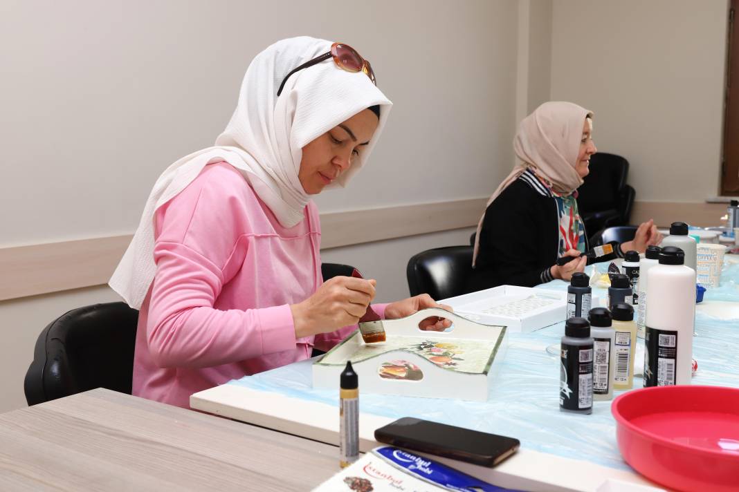 Konya’da 94 bin kişi ile yoğun mesai başladı 12